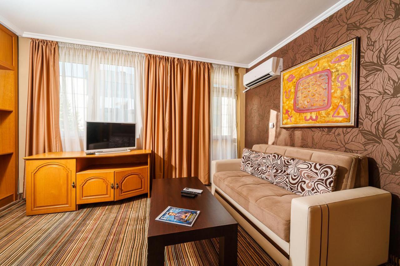 Hotel Avion - Self Check In Plovdiv Bagian luar foto